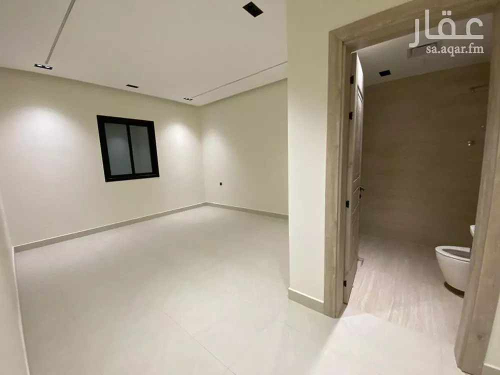 5 bedroom floor in Al Khaleej 8
