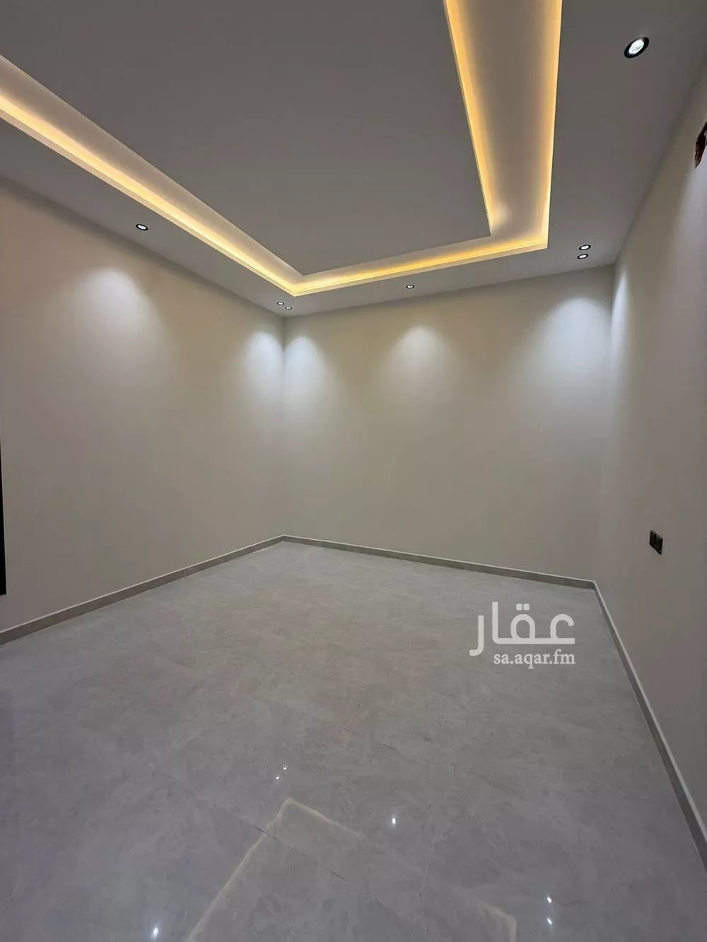 دور 5 غرف في احد 11