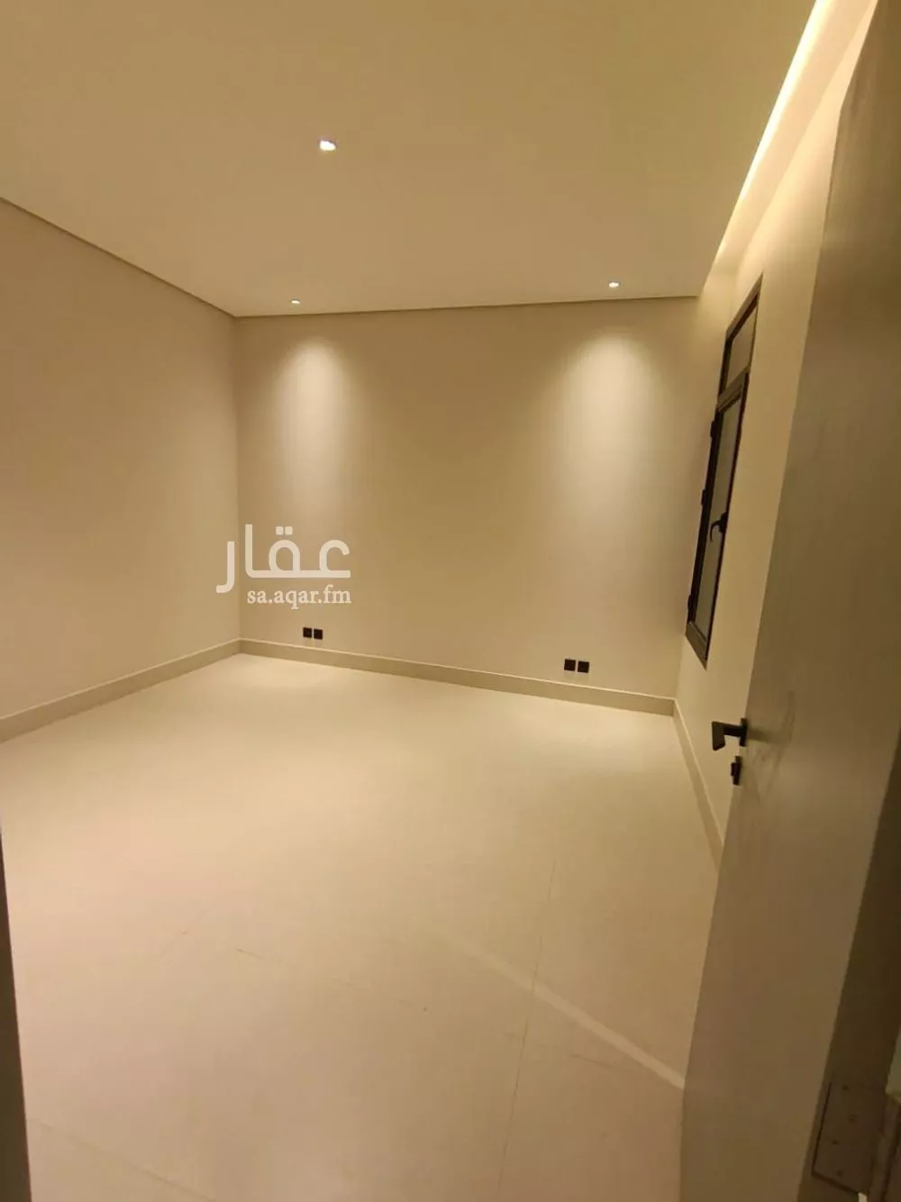 3 bedroom floor in Al Janadriyah 11