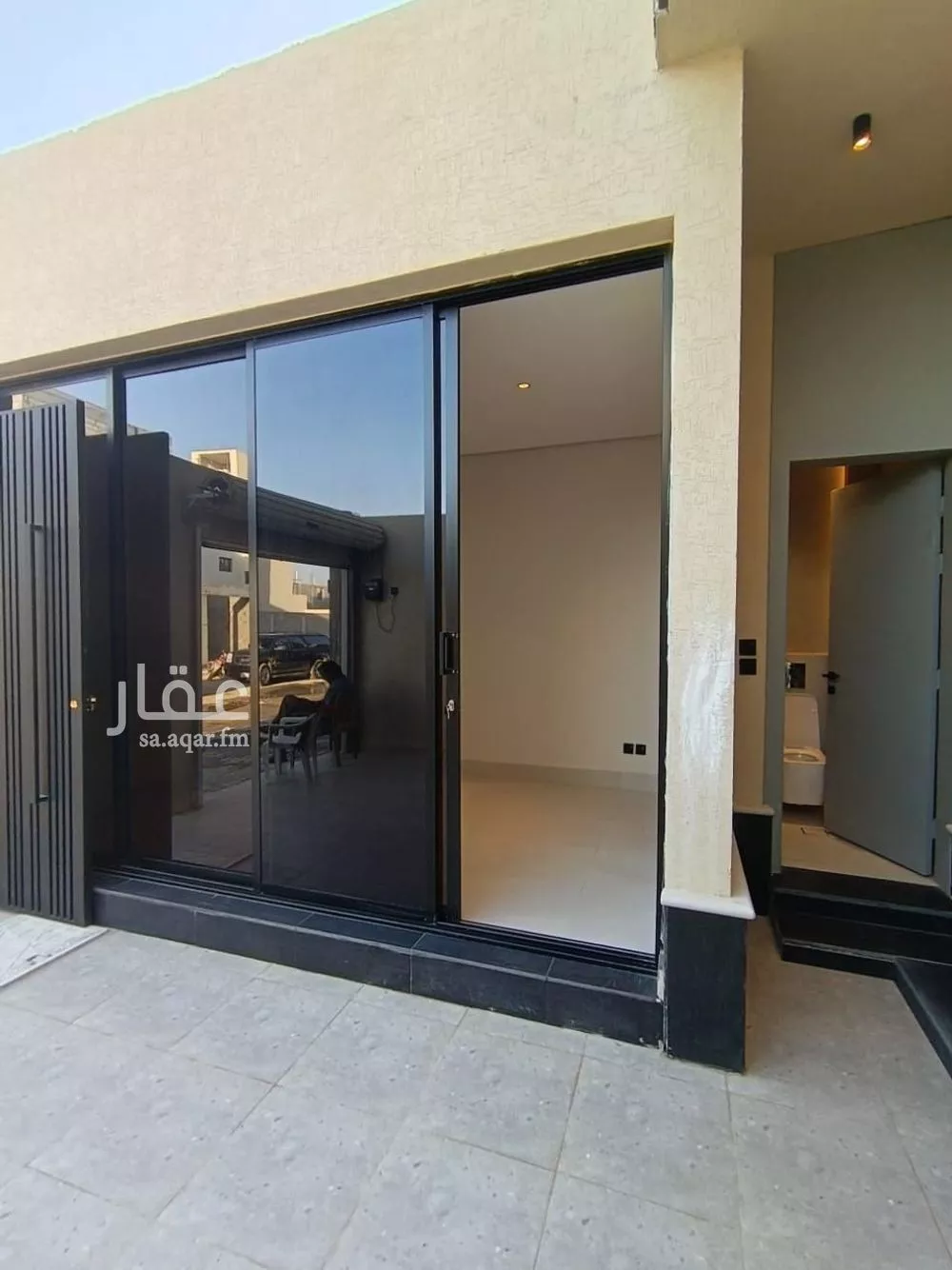 3 bedroom floor in Al Janadriyah 15