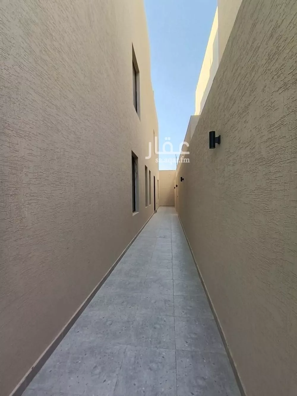 3 bedroom floor in Al Janadriyah 7