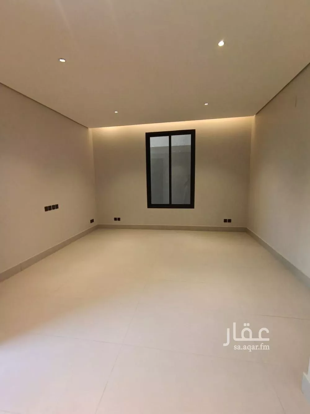 3 bedroom floor in Al Janadriyah 10