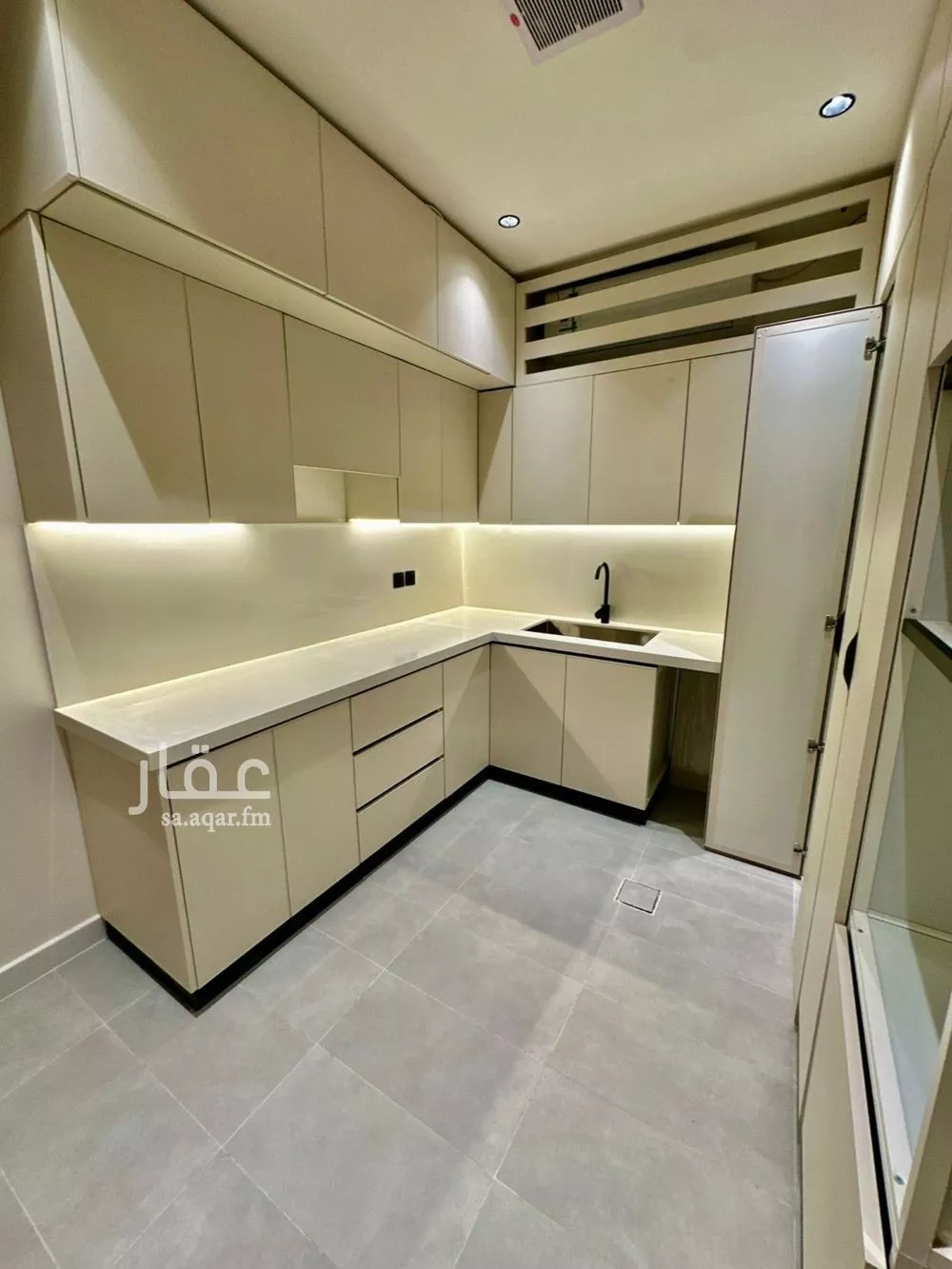 دور 4 غرف في النرجس 7