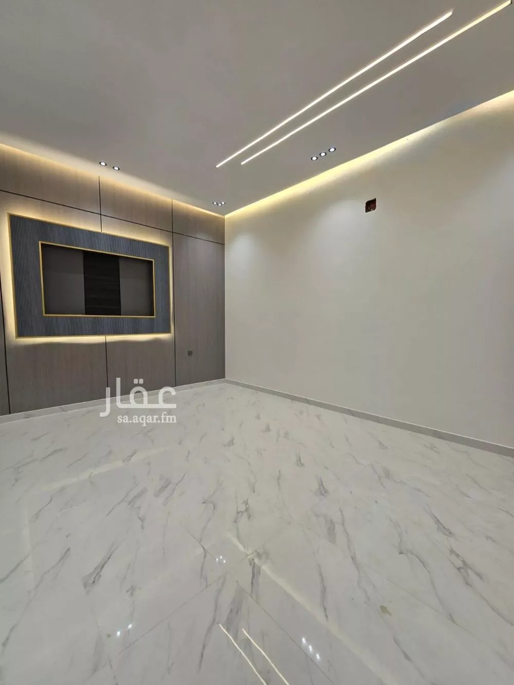 4 bedroom floor in Al Janadriyah 12