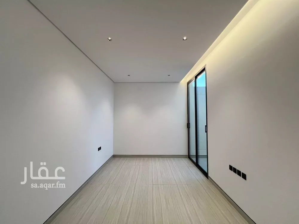 دور 3 غرف في العارض 13