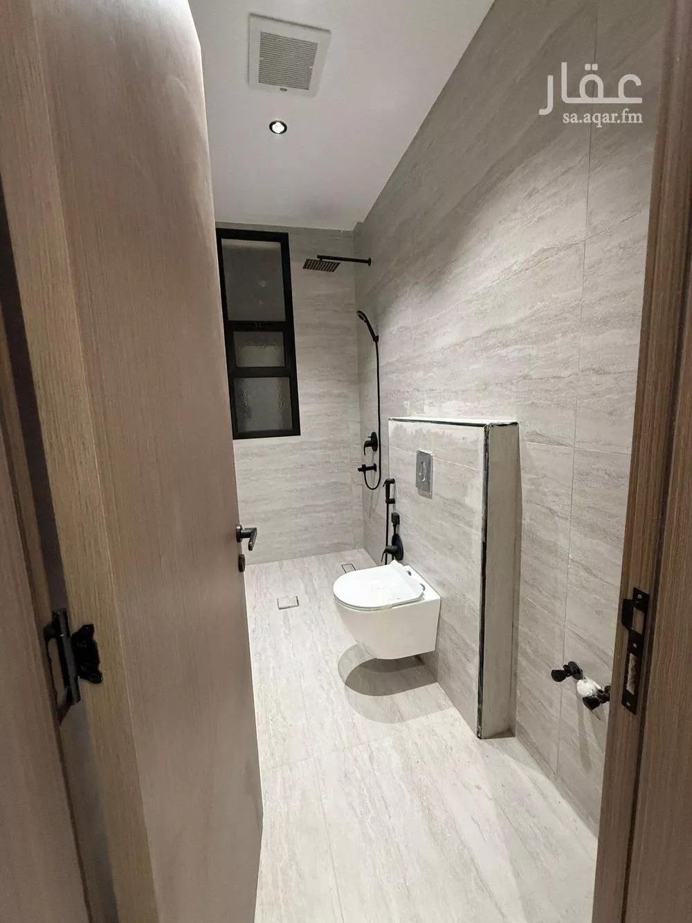 3 bedroom floor in As Suwaidi 2