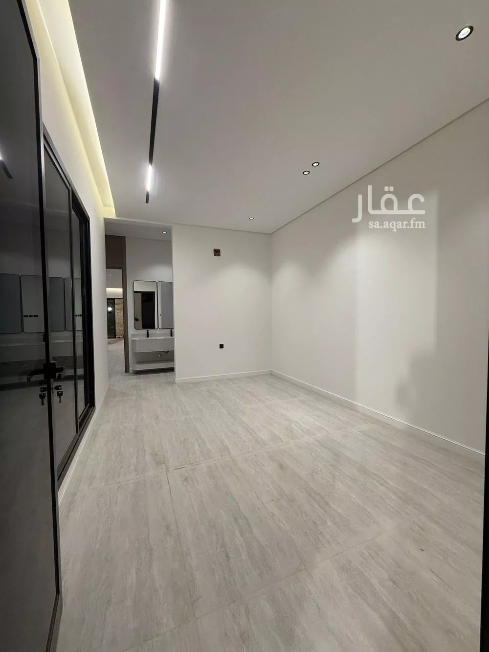 3 bedroom floor in As Suwaidi 6
