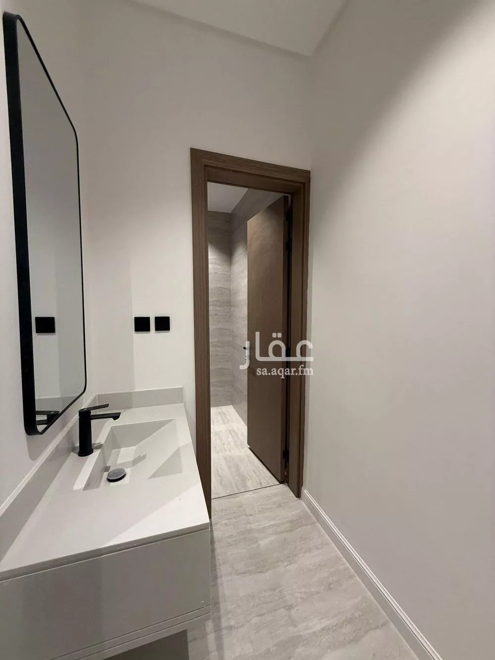 3 bedroom floor in As Suwaidi 8