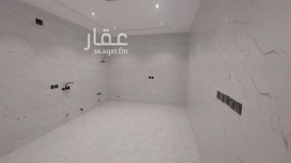 3 bedroom floor in Okaz 12