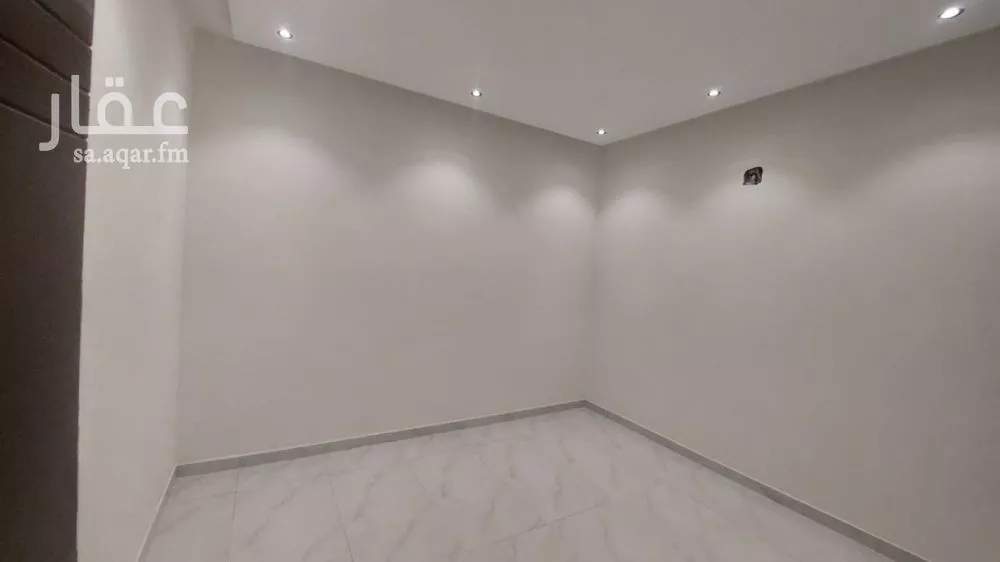 3 bedroom floor in Okaz 9