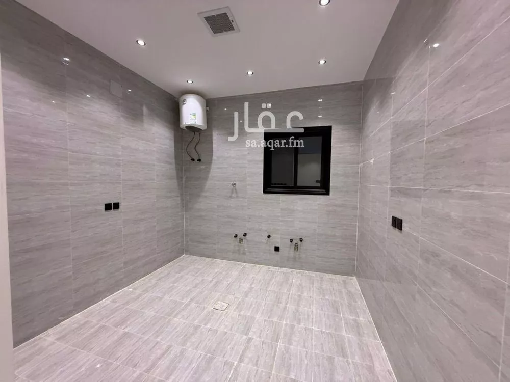 5 bedroom floor in Dahiat Namar 13