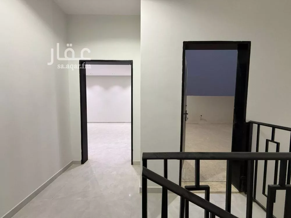 5 bedroom floor in Dahiat Namar 22