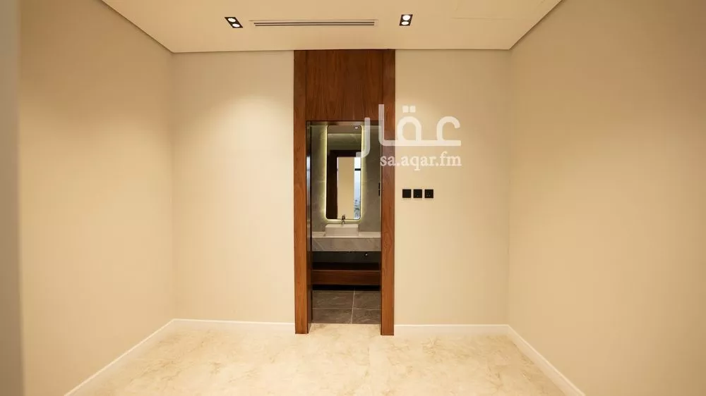 3 bedroom floor in Al Aridh 15