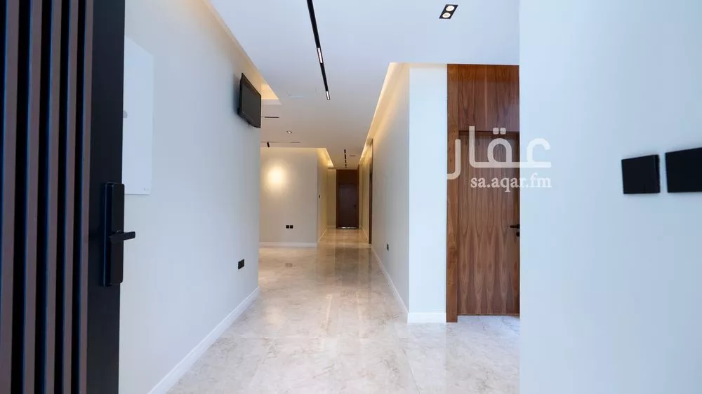 3 bedroom floor in Al Aridh 7