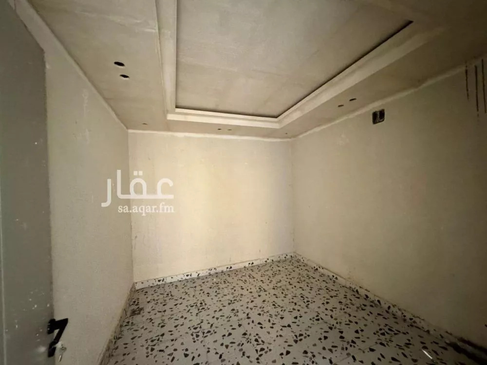 دور 4 غرف في طيبة 15