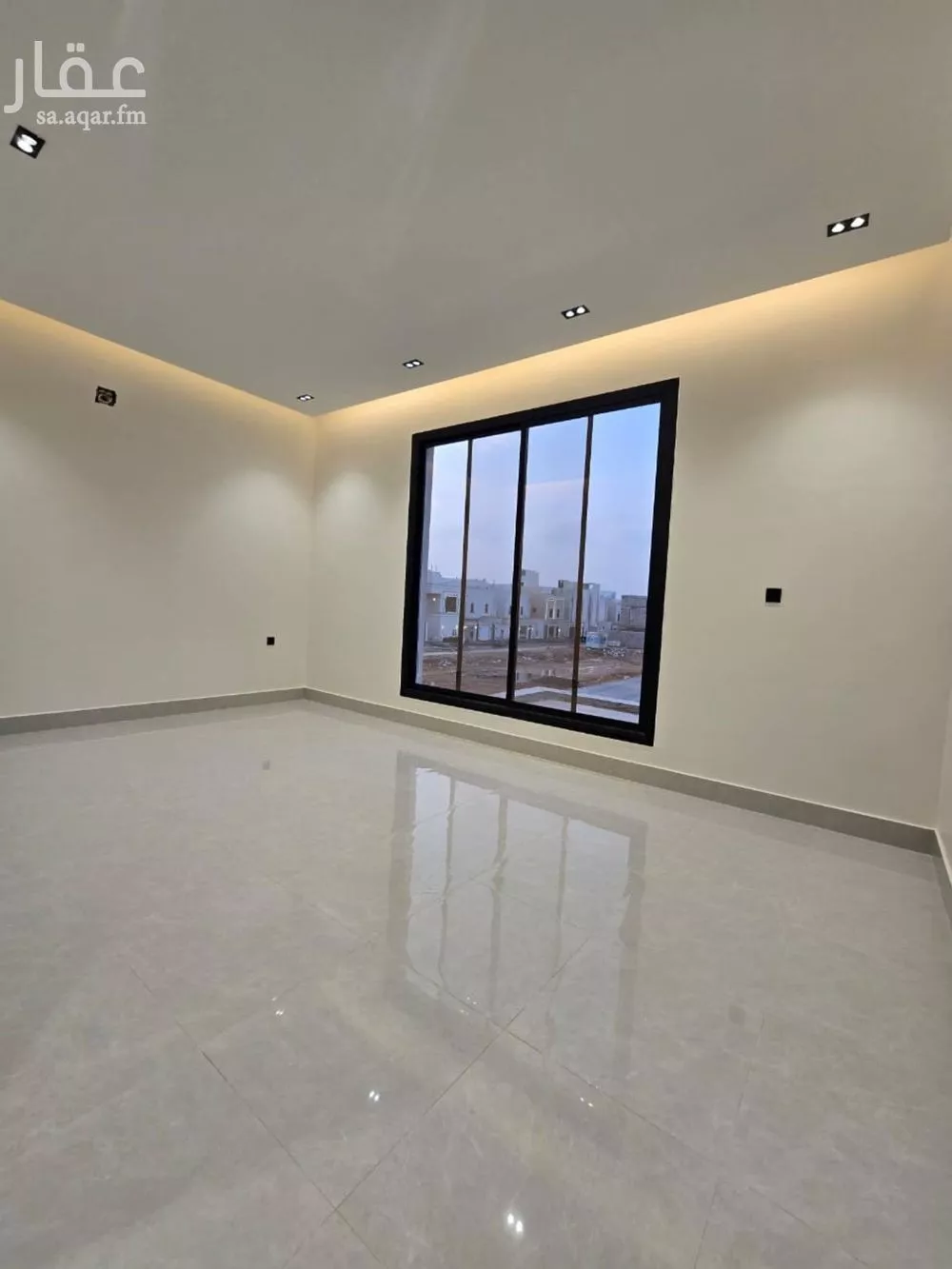 4 bedroom floor in Al Maizilah 4