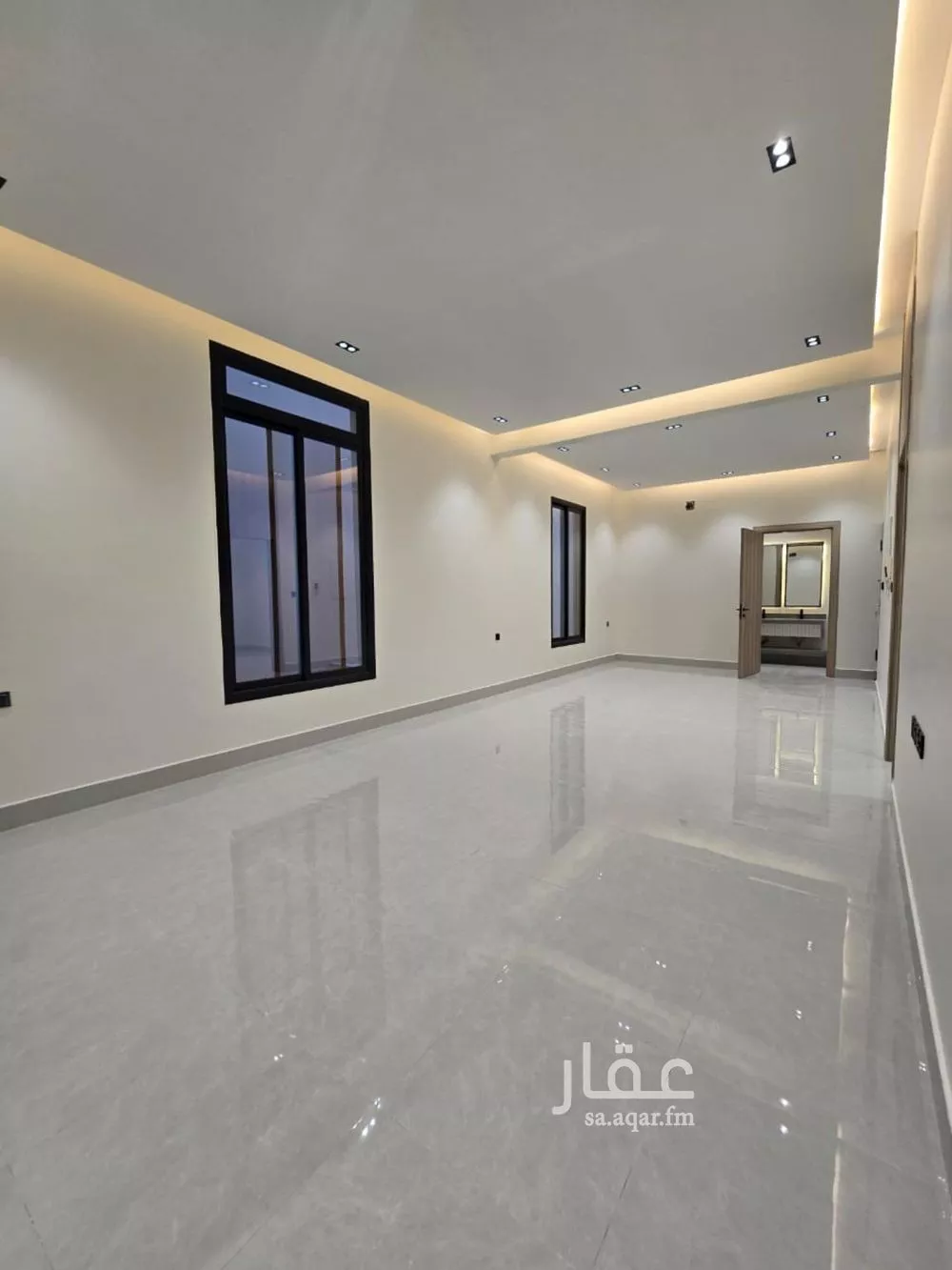 4 bedroom floor in Al Maizilah 8