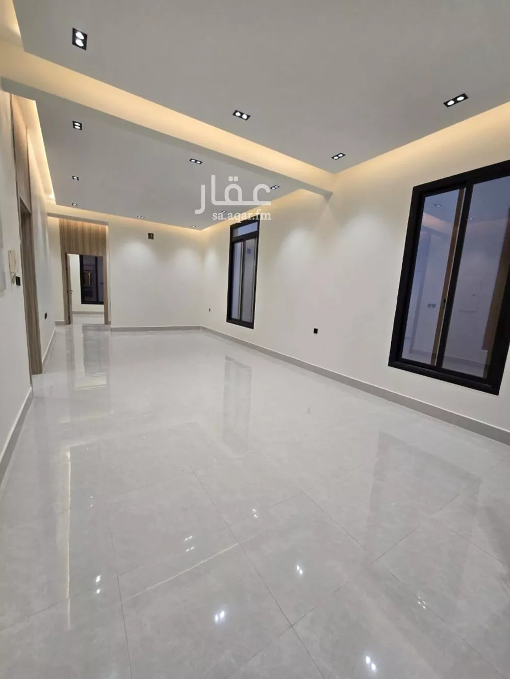 4 bedroom floor in Al Maizilah 9
