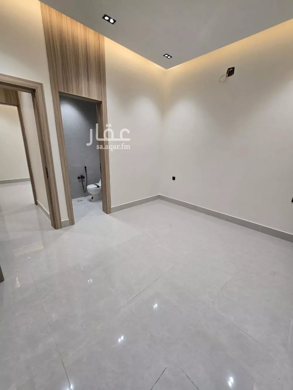 4 bedroom floor in Al Maizilah 10