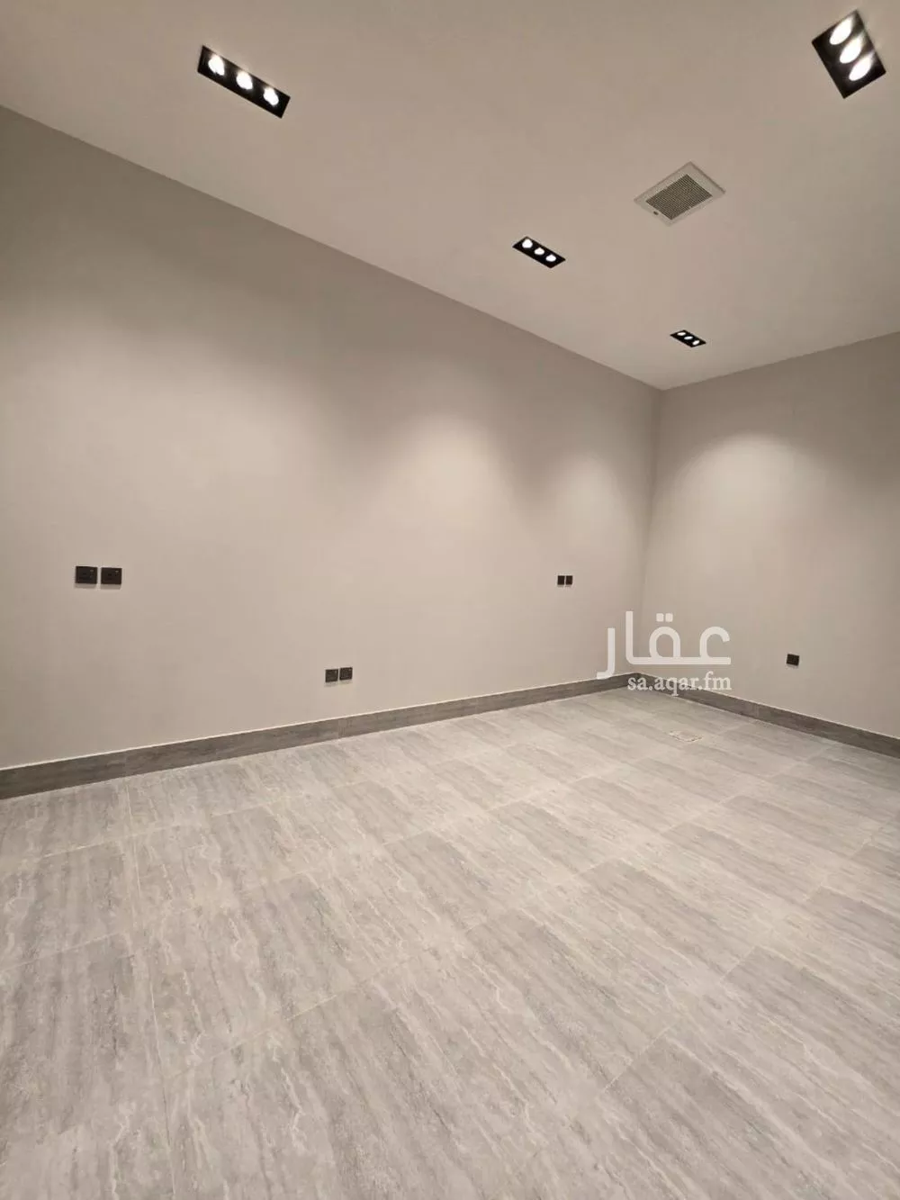 5 bedroom floor in Al Rimal 4