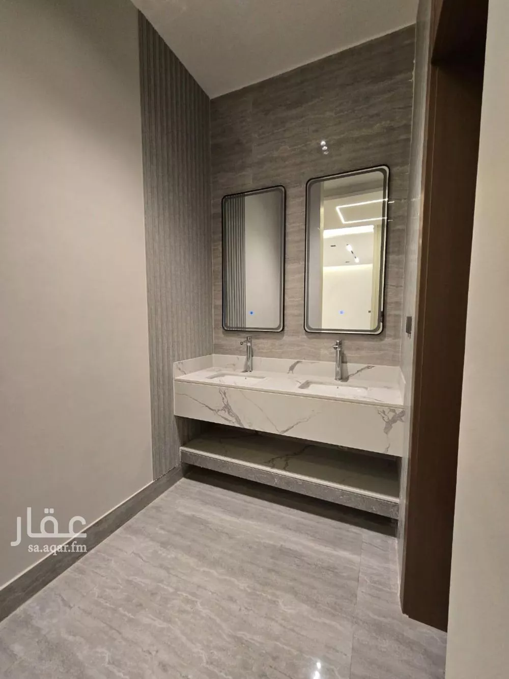 5 bedroom floor in Al Rimal 9