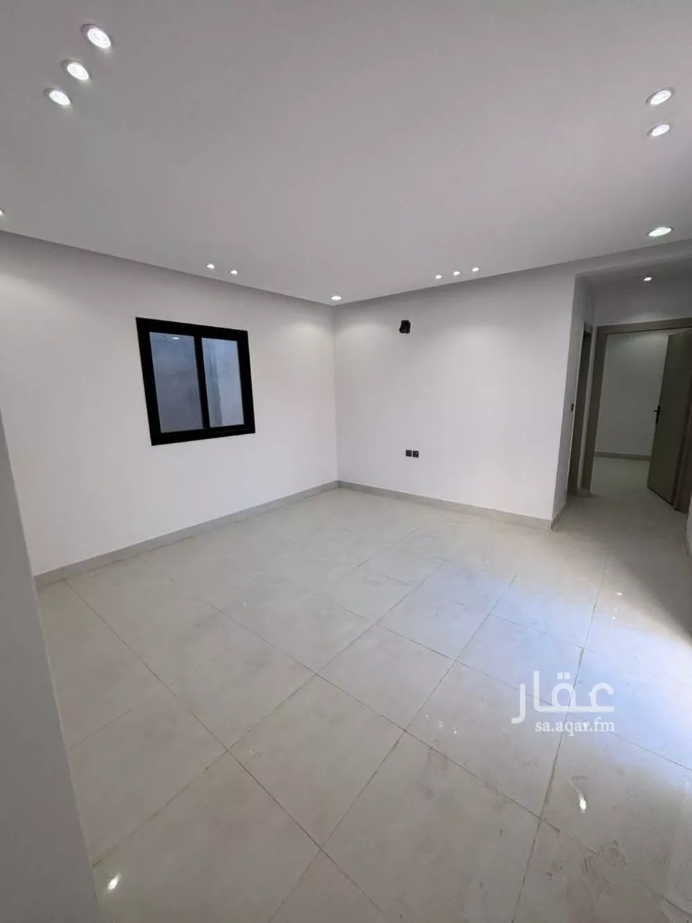 4 bedroom floor in Al Janadriyah 2