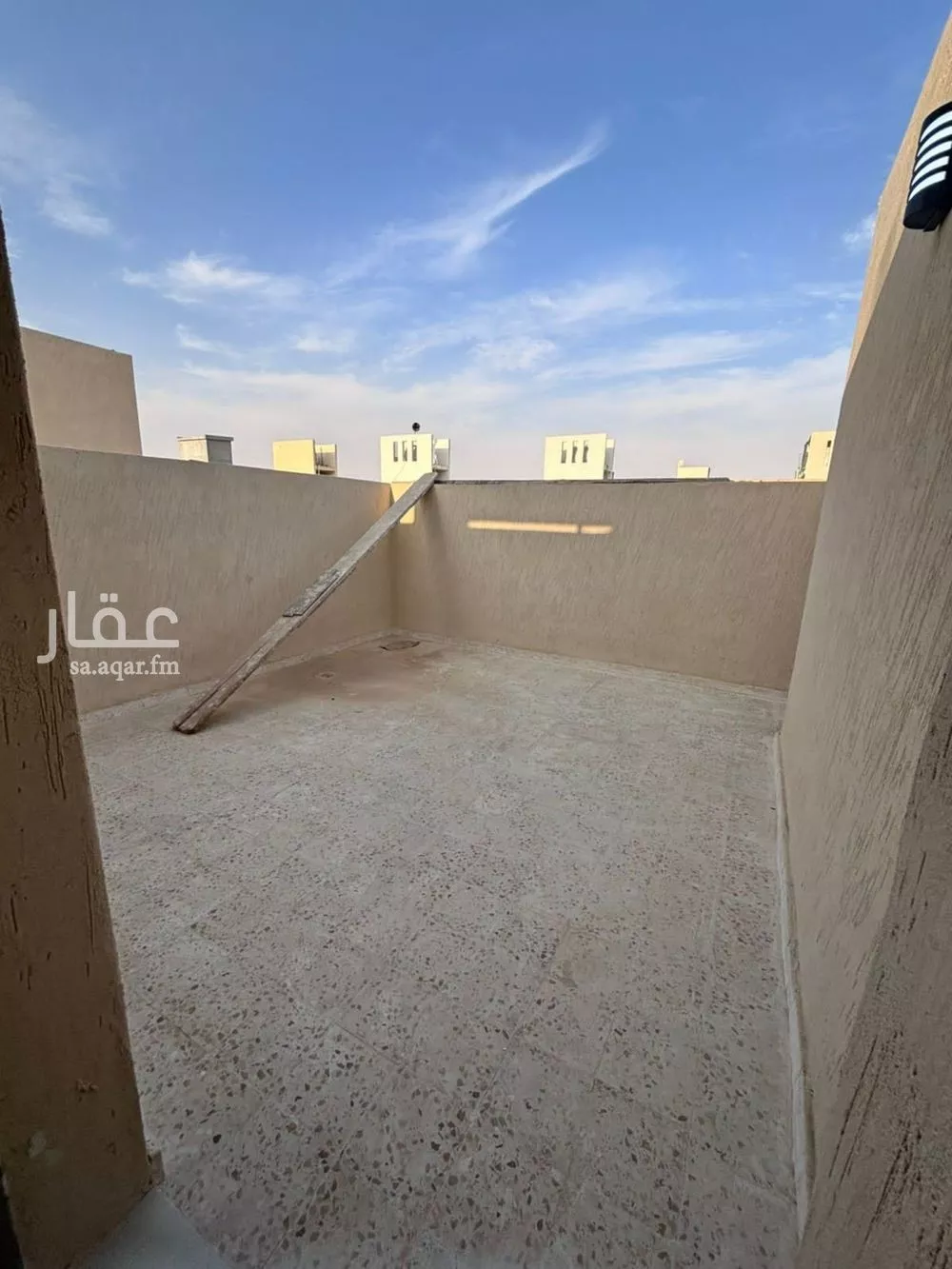 4 bedroom floor in Al Janadriyah 3