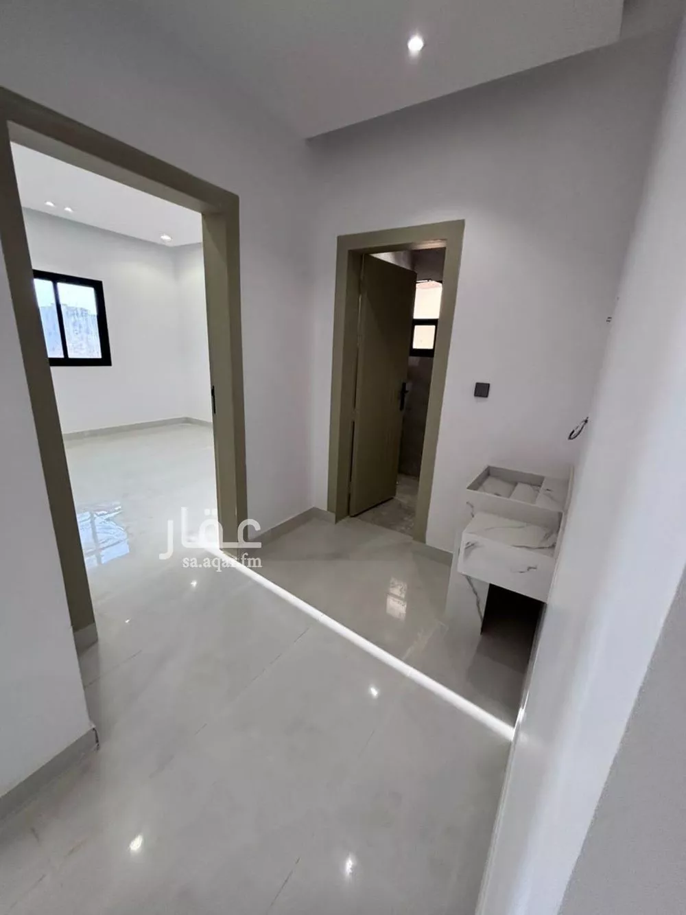 4 bedroom floor in Al Janadriyah 7