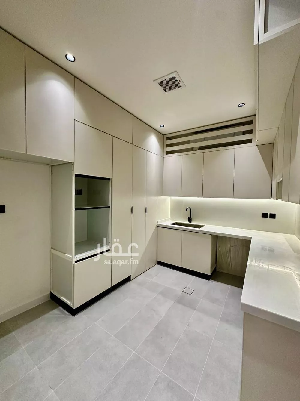 4 bedroom floor in Al Narjis 2