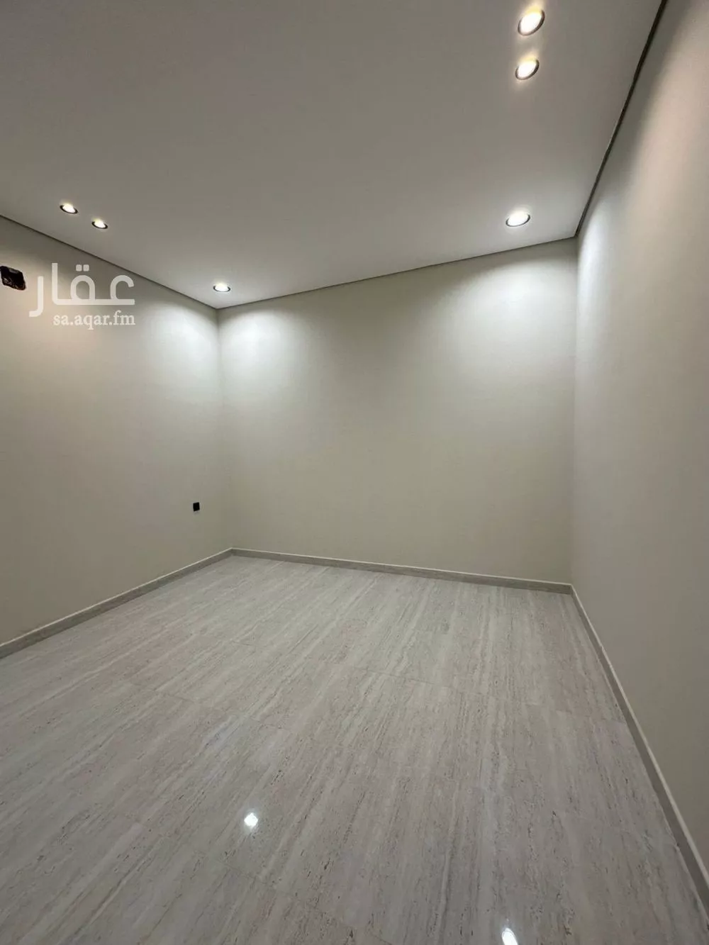 5 bedroom floor in Al Qadisiyah 5