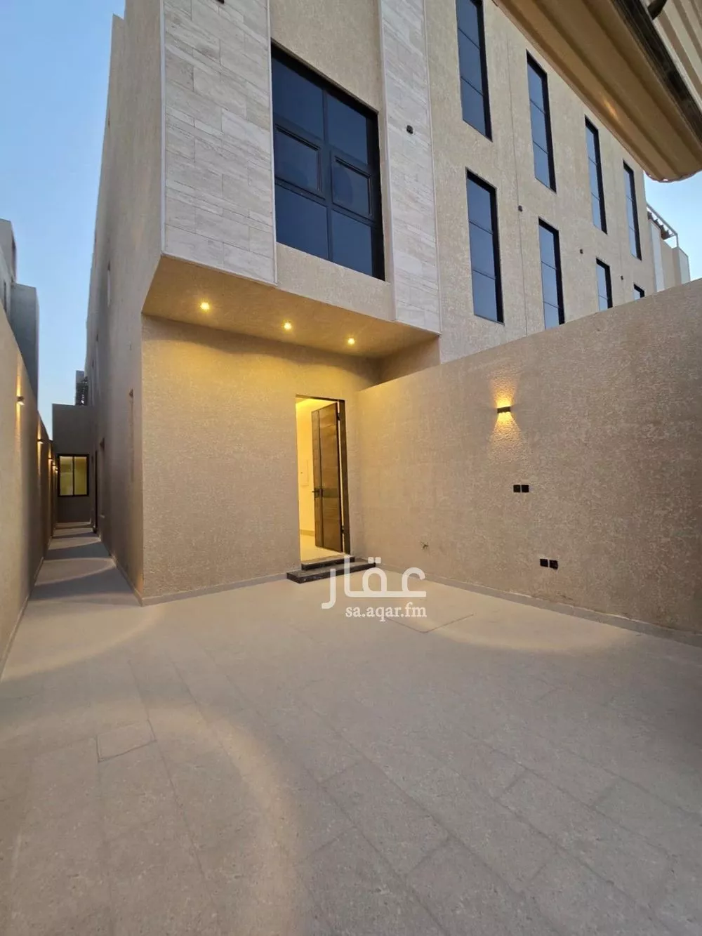 3 bedroom floor in Dahiat Namar 2