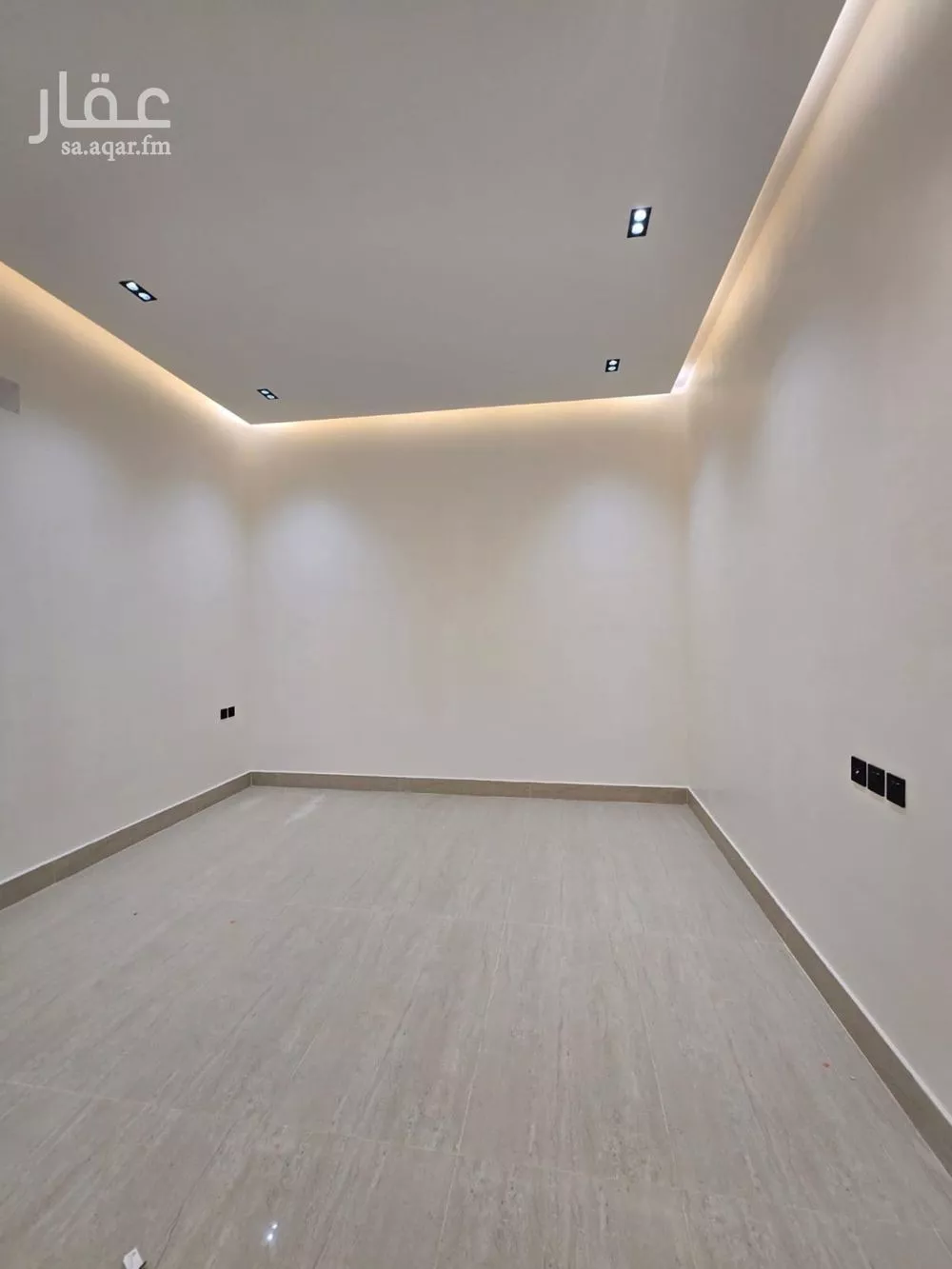 3 bedroom floor in Dahiat Namar 11