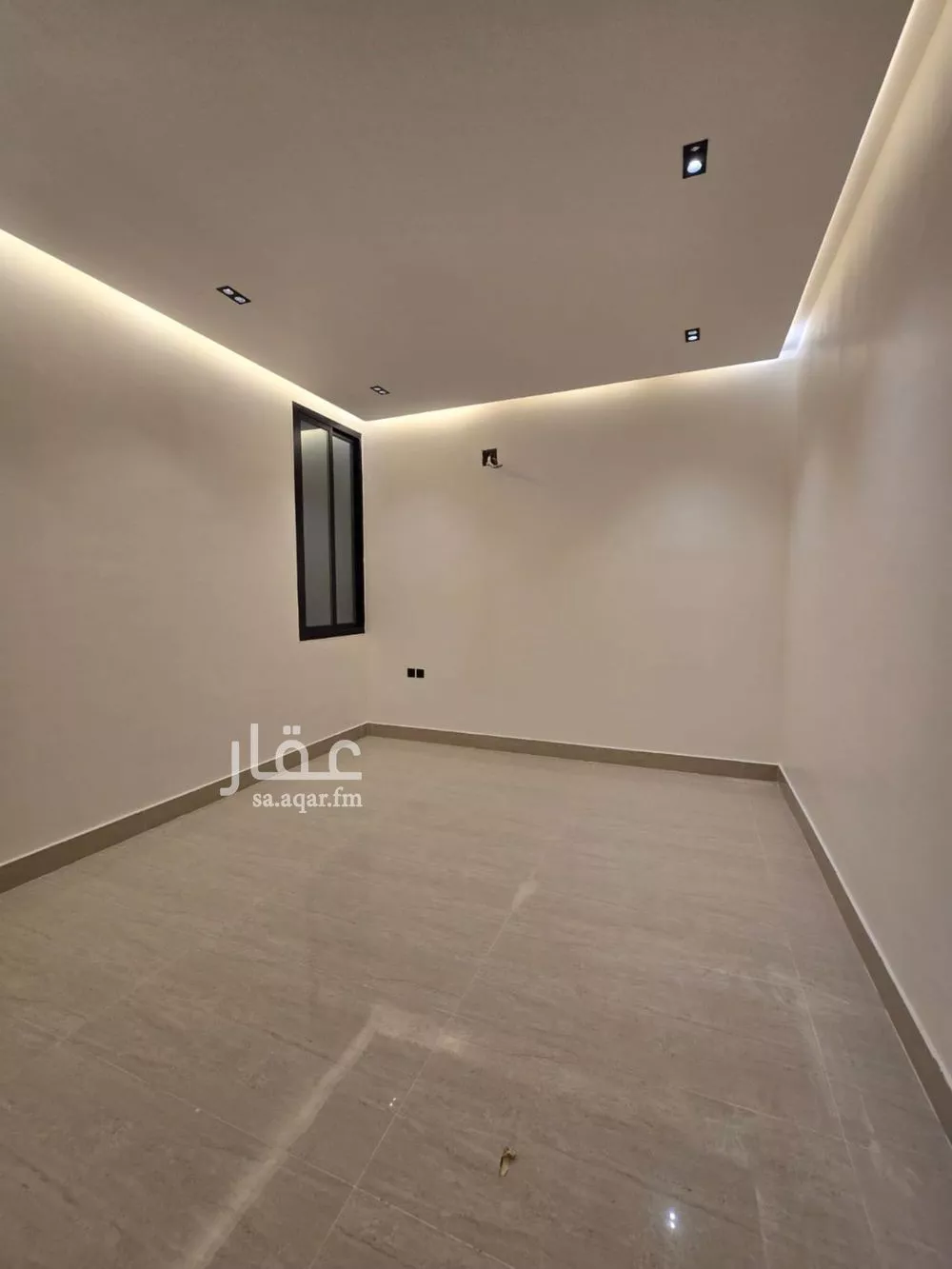 3 bedroom floor in Dahiat Namar 5