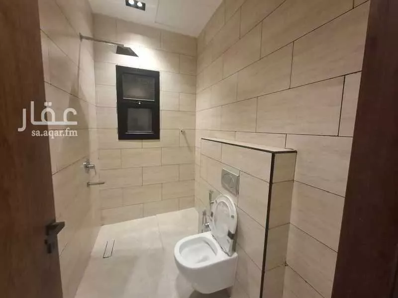 4 bedroom floor in Qurtubah 9