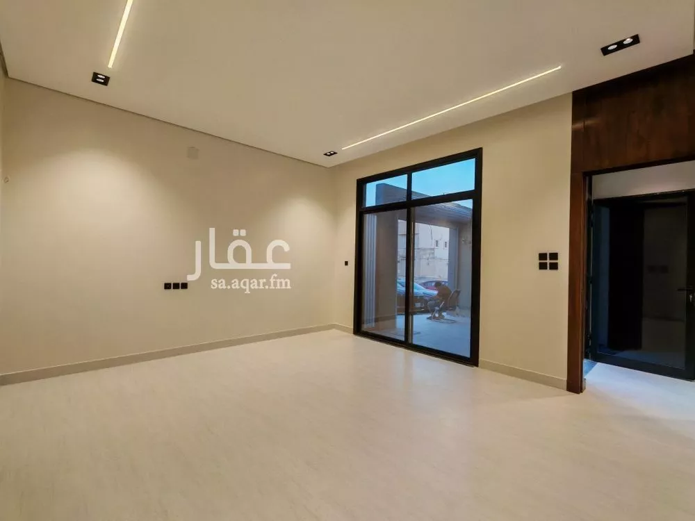 4 bedroom floor in Al Munsiyah 11