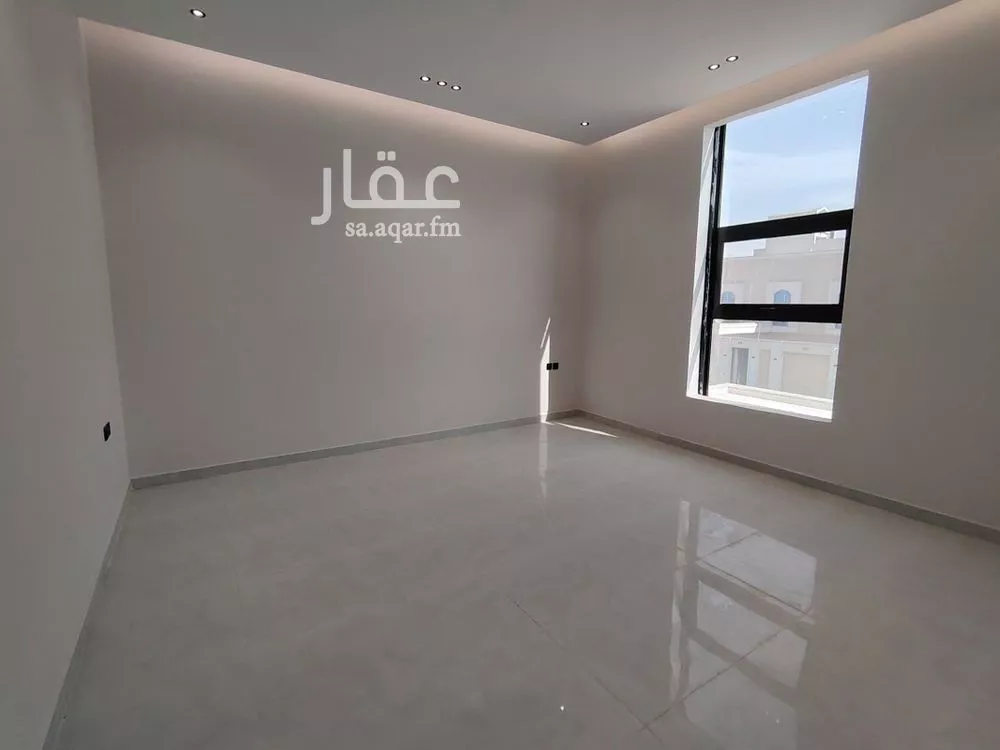 4 bedroom floor in Ash Sharq 7