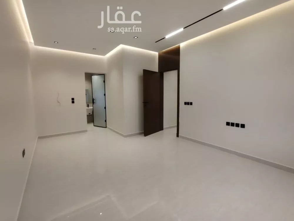 3 bedroom floor in Ash Sharq 7