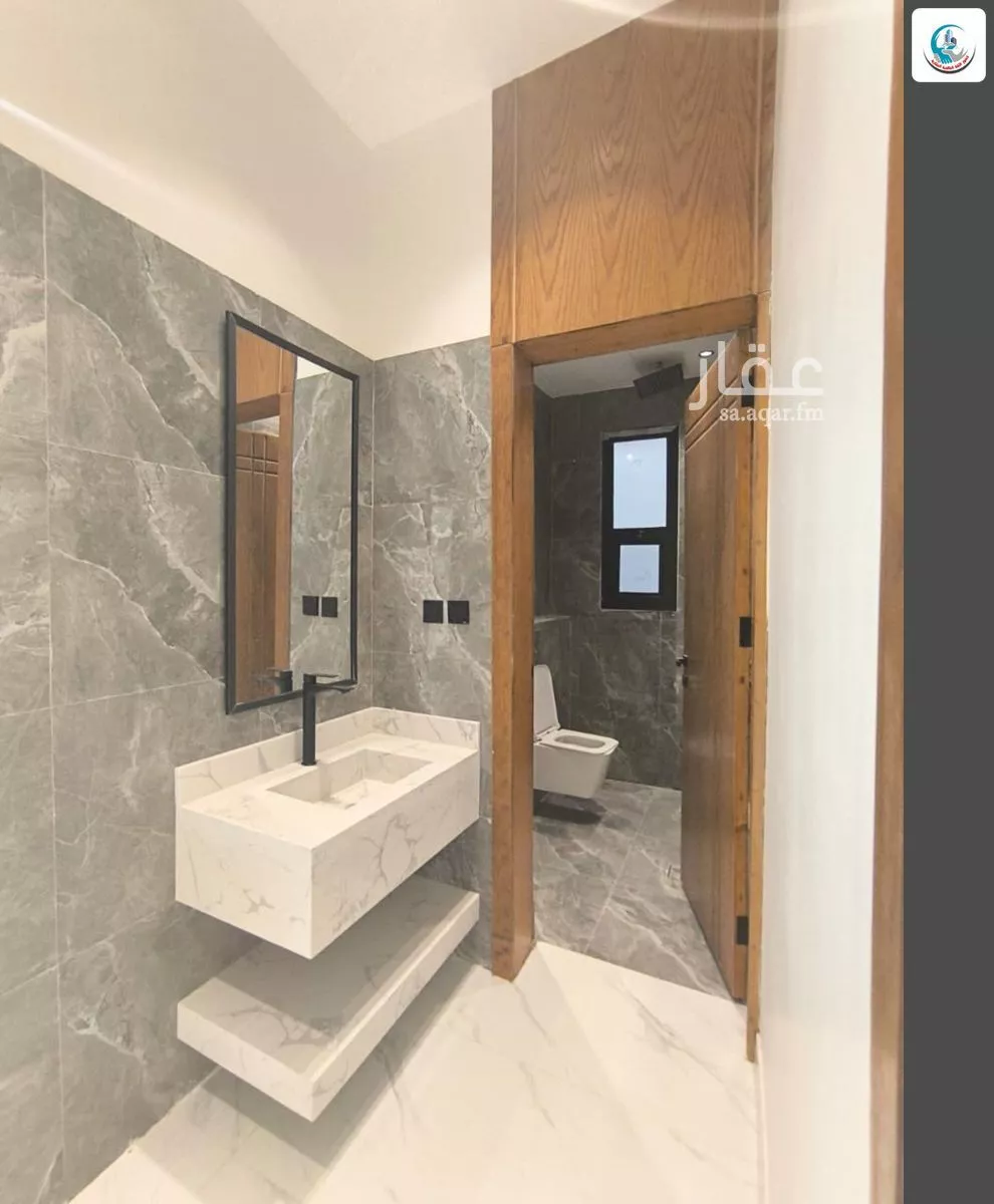 5 bedroom floor in Al Janadriyah 2