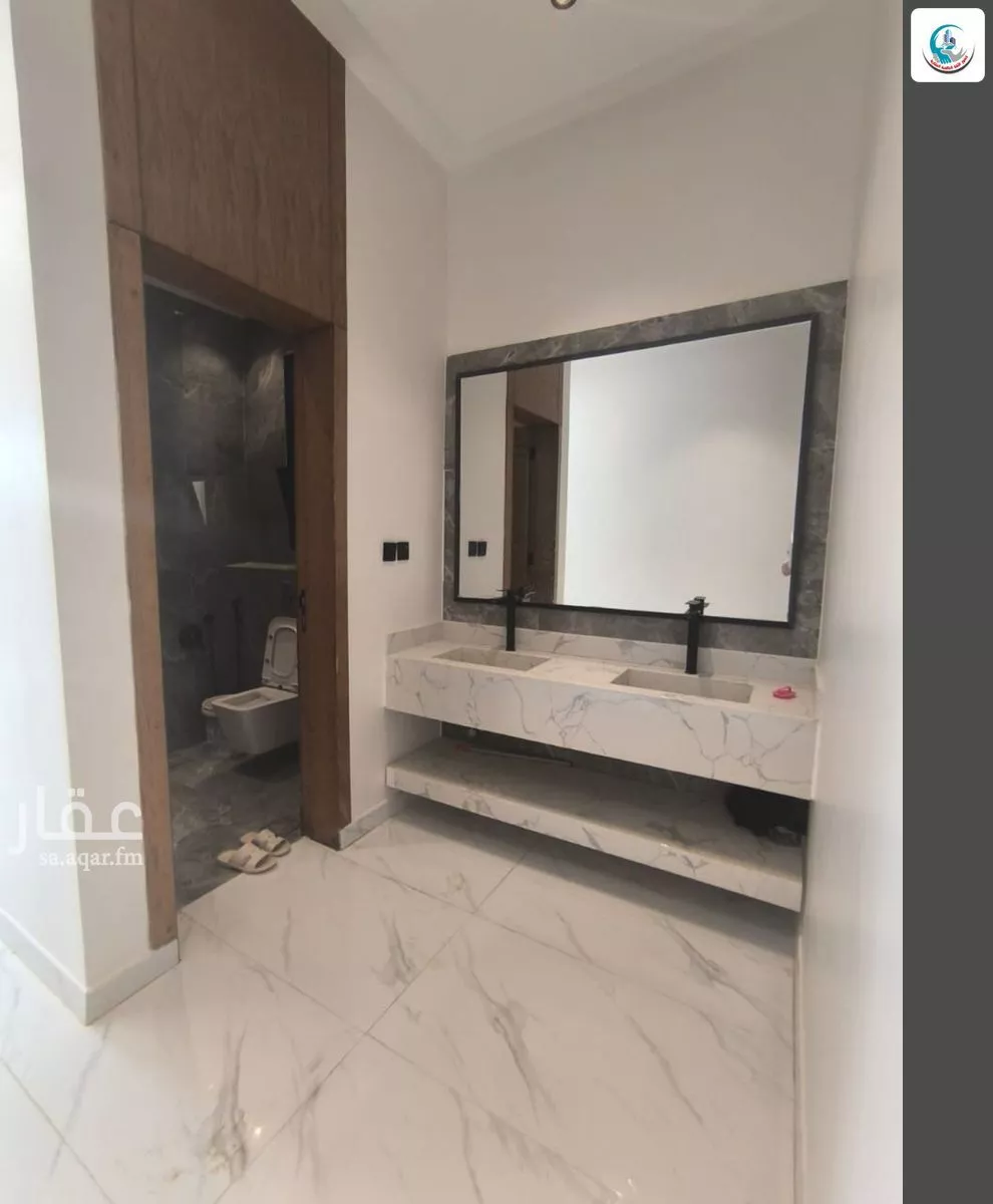 5 bedroom floor in Al Janadriyah 11