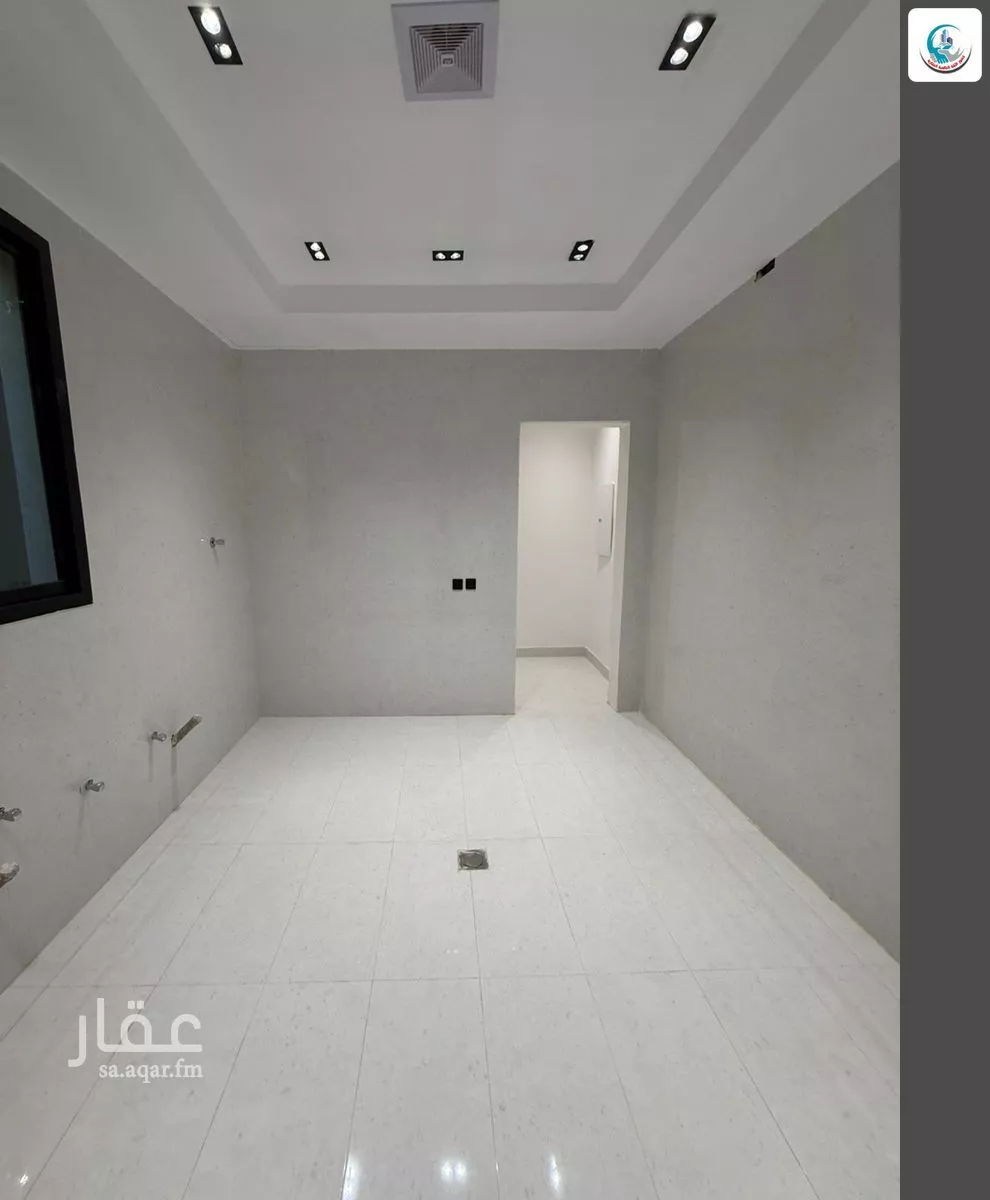 5 bedroom floor in Al Janadriyah 12