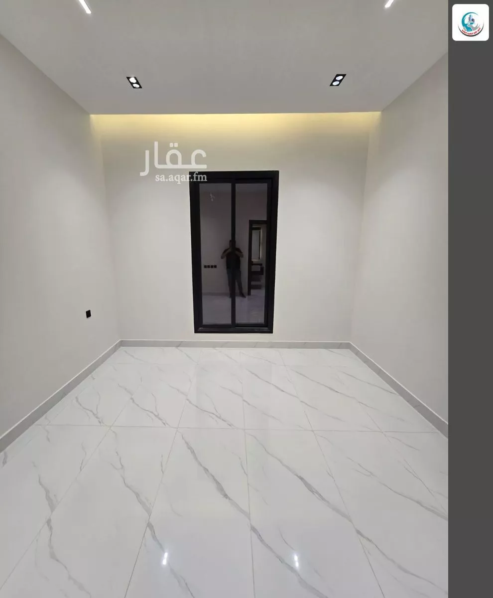 5 bedroom floor in Ash Sharq 2