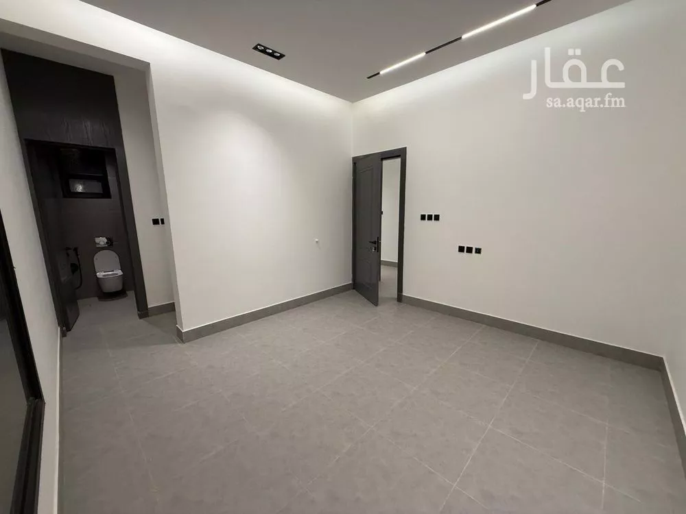 4 bedroom floor in Al Munsiyah 3