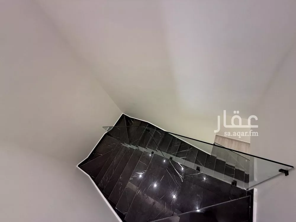 دور 5 غرف في النهضة 8