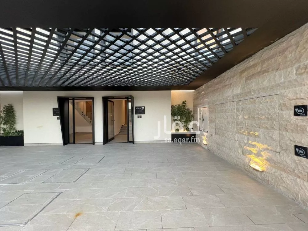 3 bedroom floor in Al Aridh 16