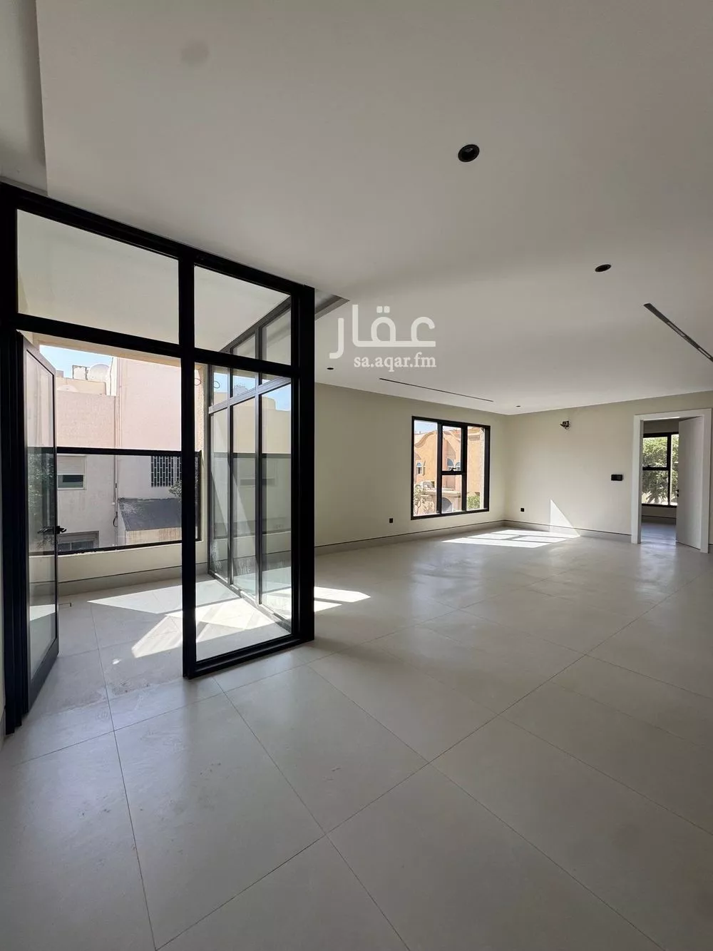 4 bedroom floor in King Fahd 12
