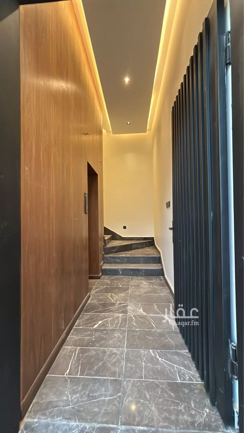 3 bedroom floor in Al Aridh 2