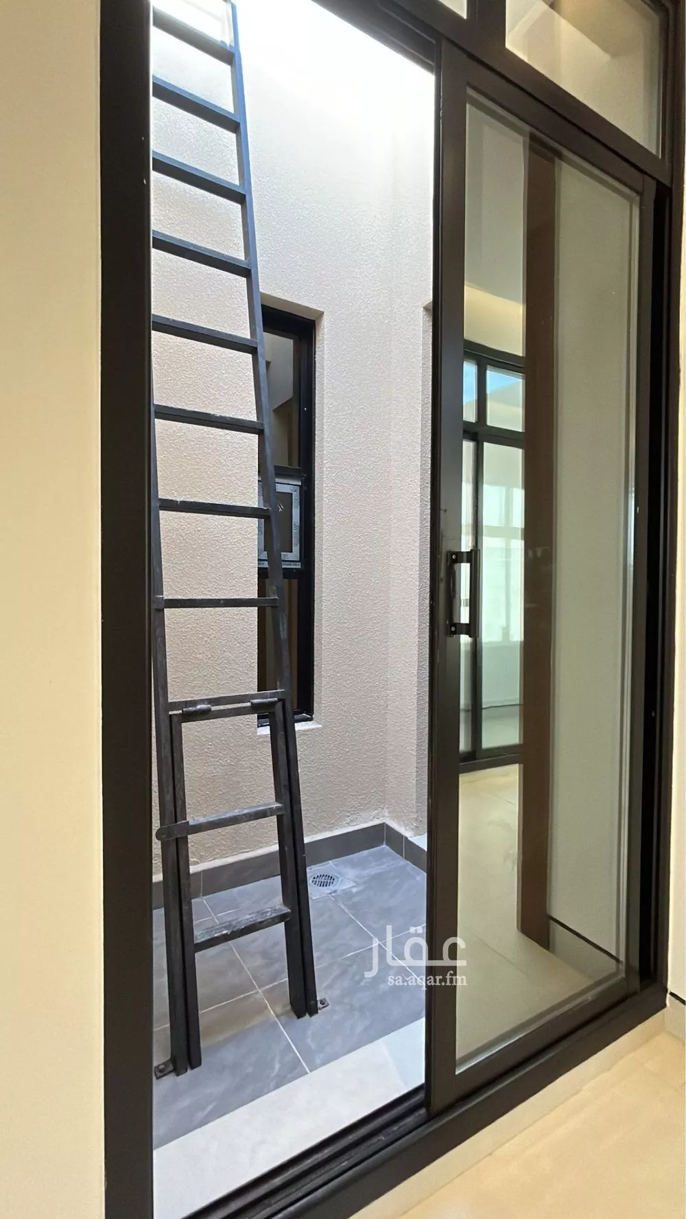 3 bedroom floor in Al Aridh 13