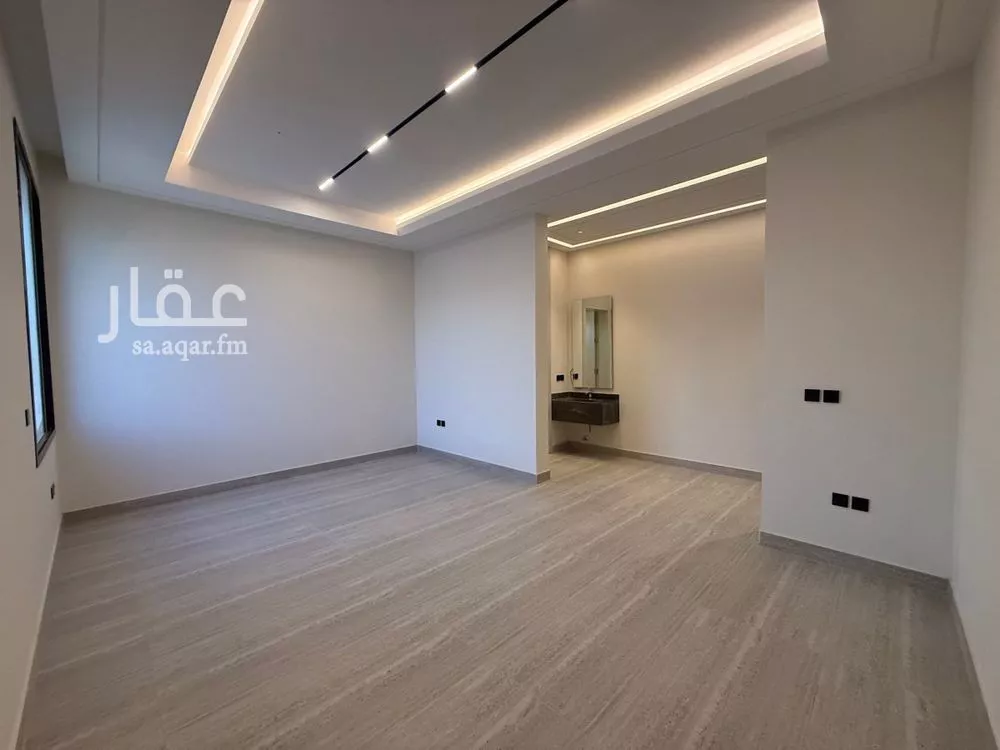 3 bedroom floor in Al Munsiyah 4