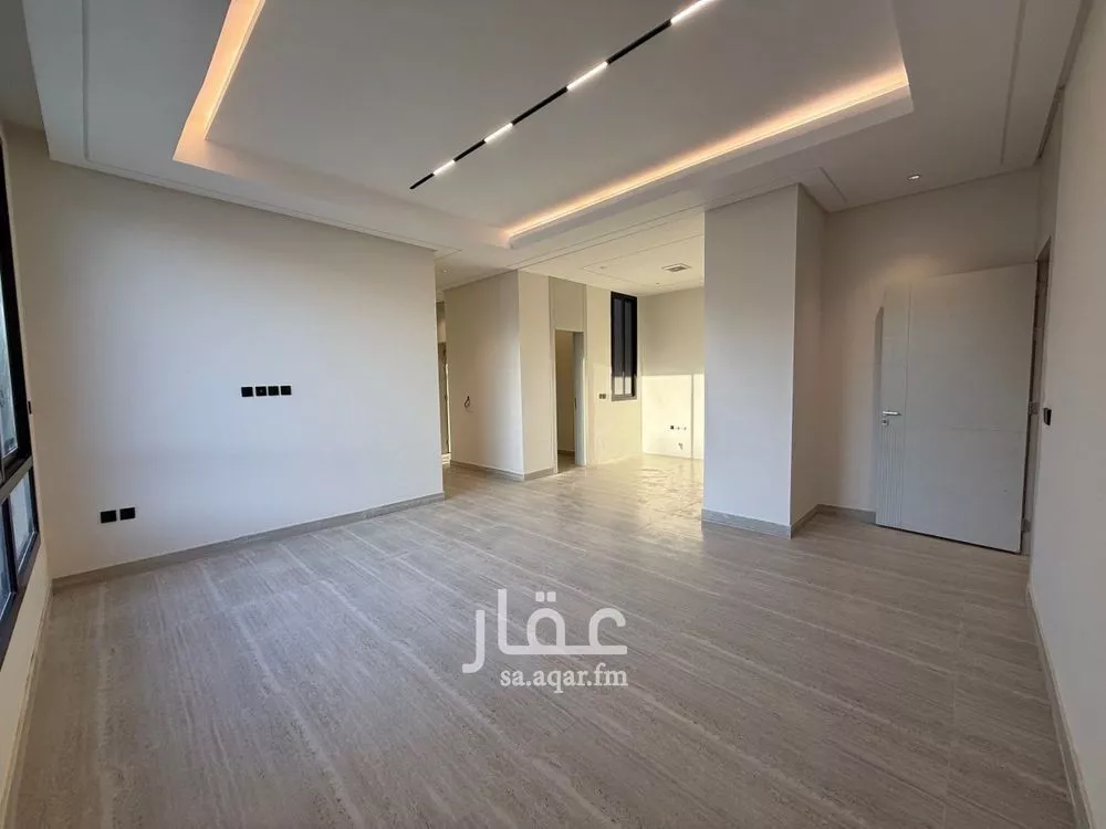 3 bedroom floor in Al Munsiyah 6