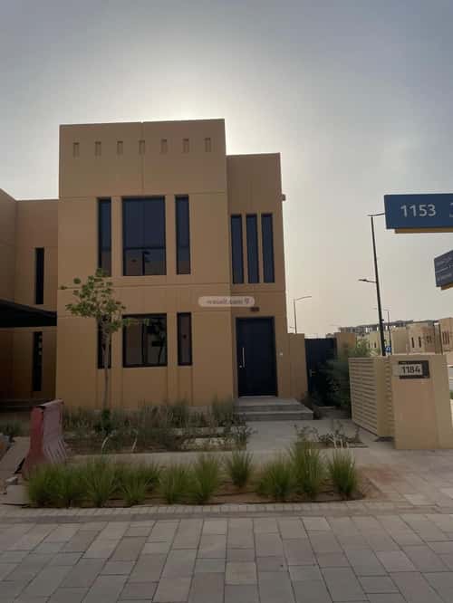 5 bedroom villa in Sidrah 4
